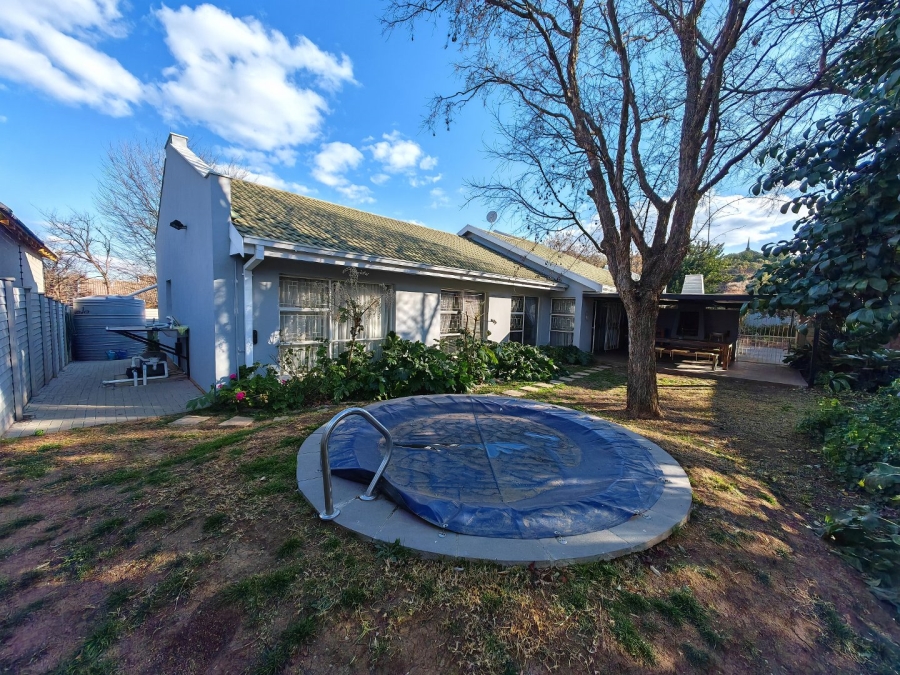 5 Bedroom Property for Sale in Heuwelsig Free State